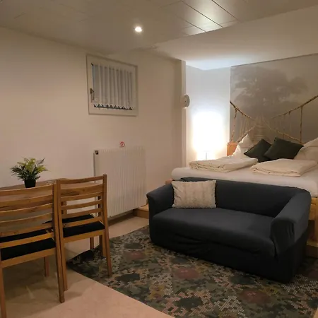 アパート Angelika フラッハウ